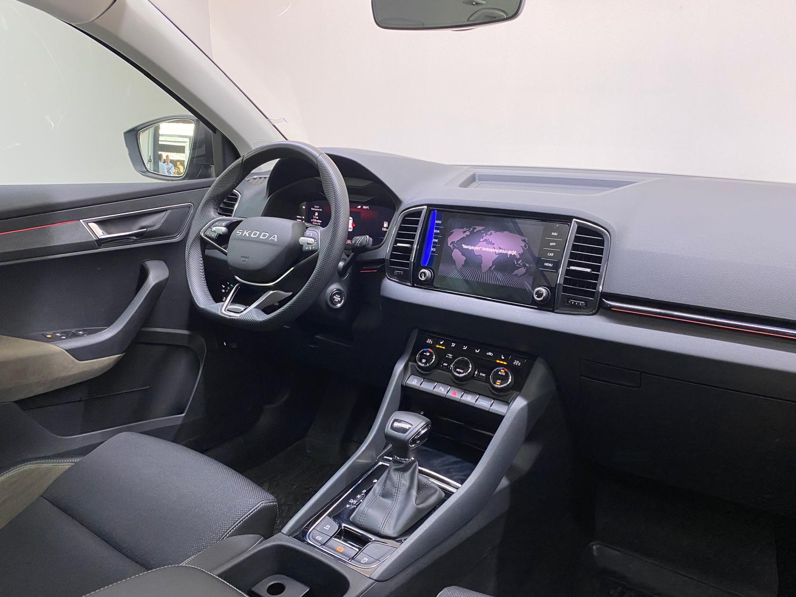 SKODA KAROQ 18